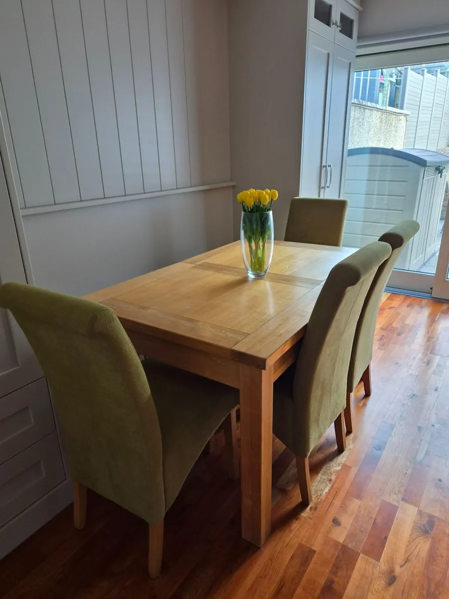 Solid Oak Dining Table and chairs - Image 2