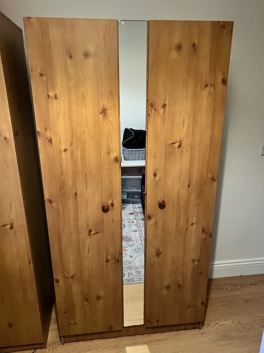 Wardrobe - Image 2