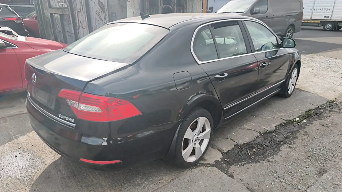 2014 Skoda Superb 2.0d For Breaking! - Image 2
