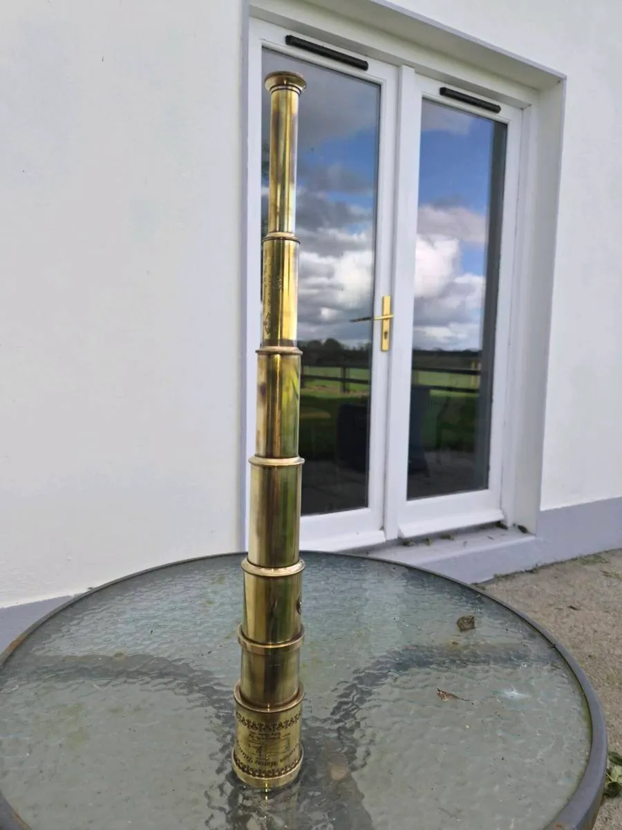 Old marine brass  telescope - Image 1