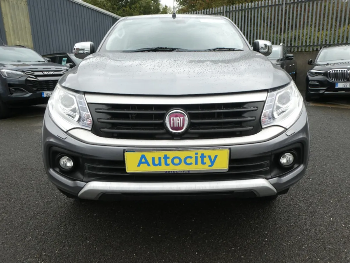 Fiat Fullback 4X4 CREW PICK UP LX 2. 2.4 180 E6 - Image 2