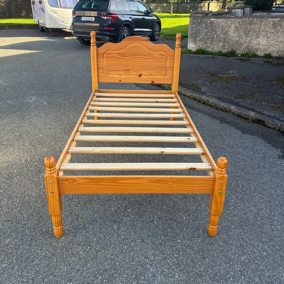 Single Solid Pine Bed frame - Image 1