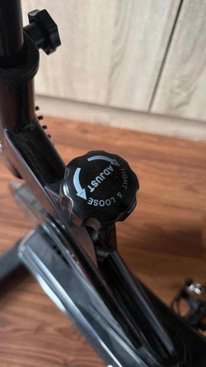 Exercise bike - Image 3