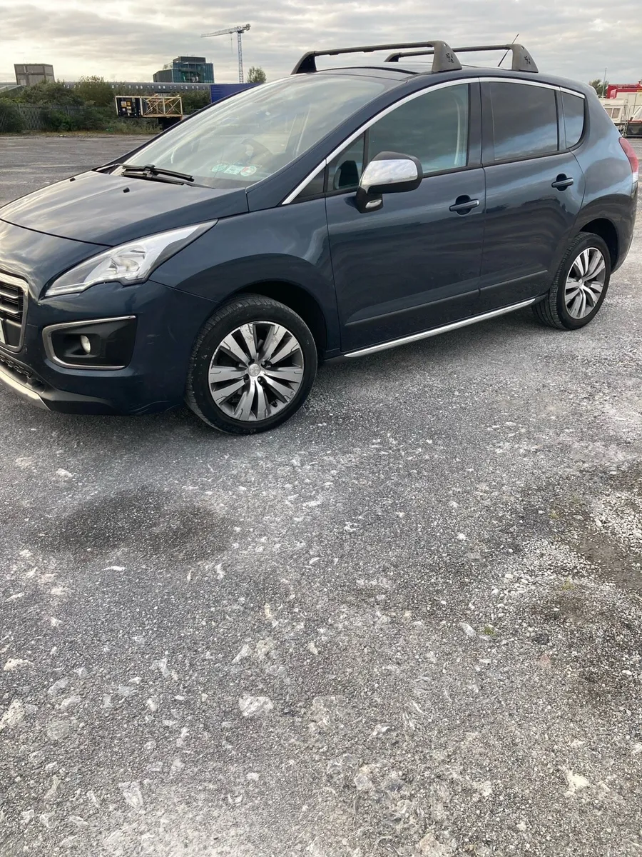 Van - Image 1