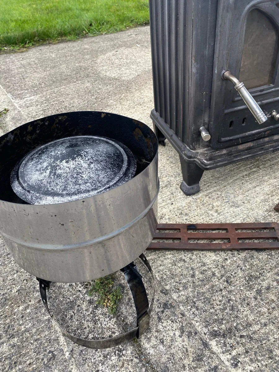 Solid Stove and Accessories for sale - Image 4