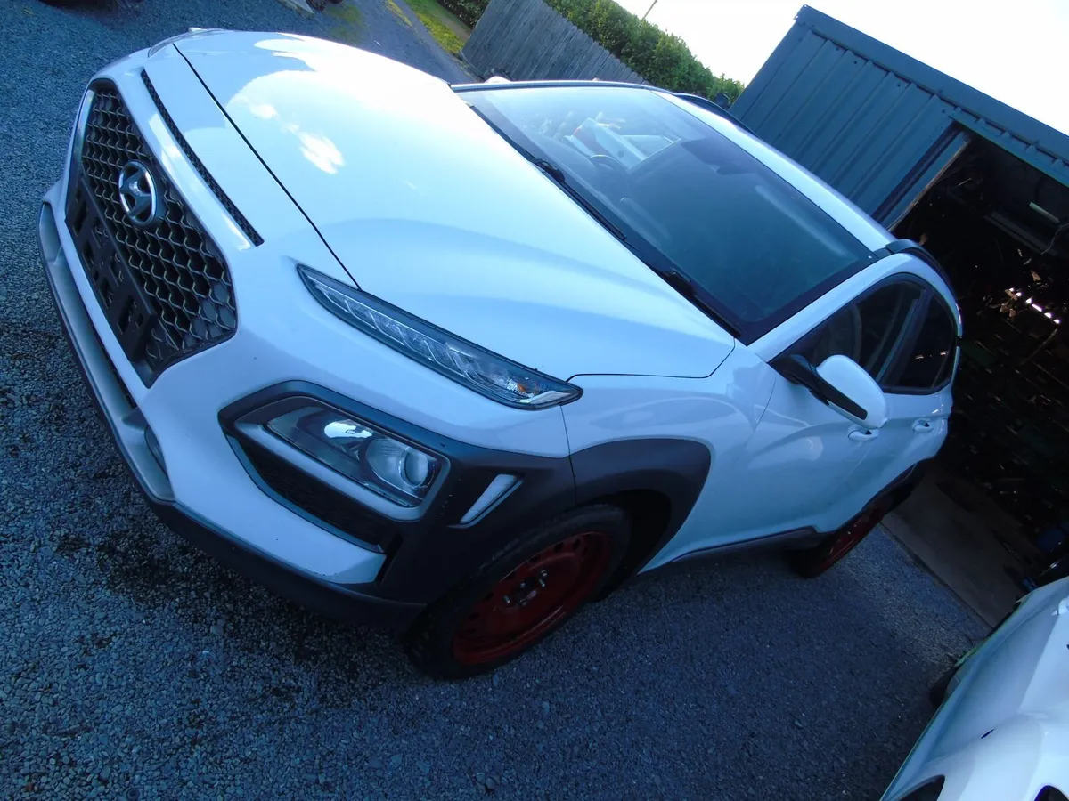 hyundai kona 2020 1.6 diesel for  breaking - Image 3