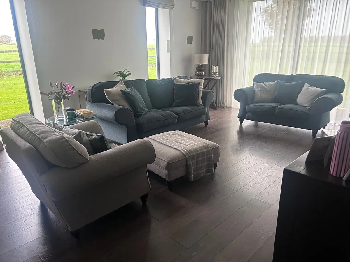 Couches - Image 1