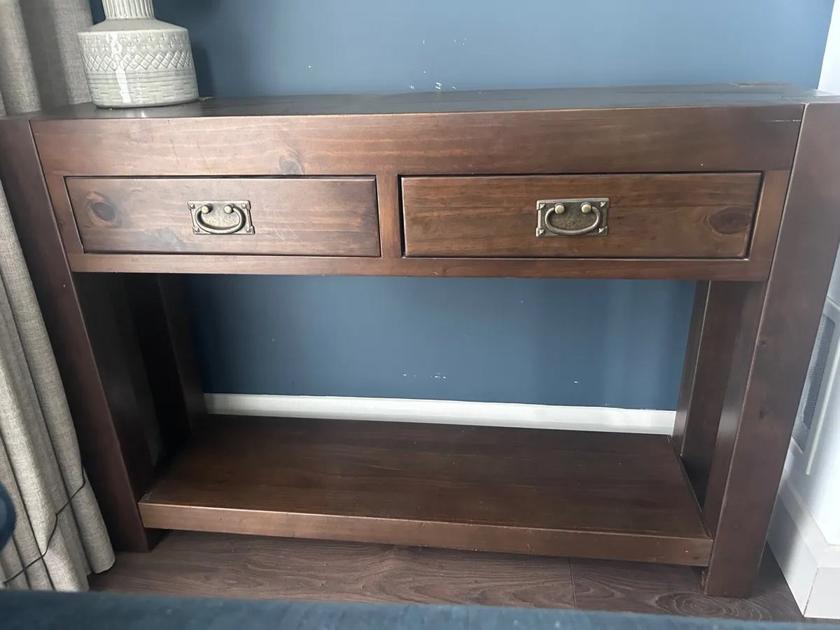 Console table