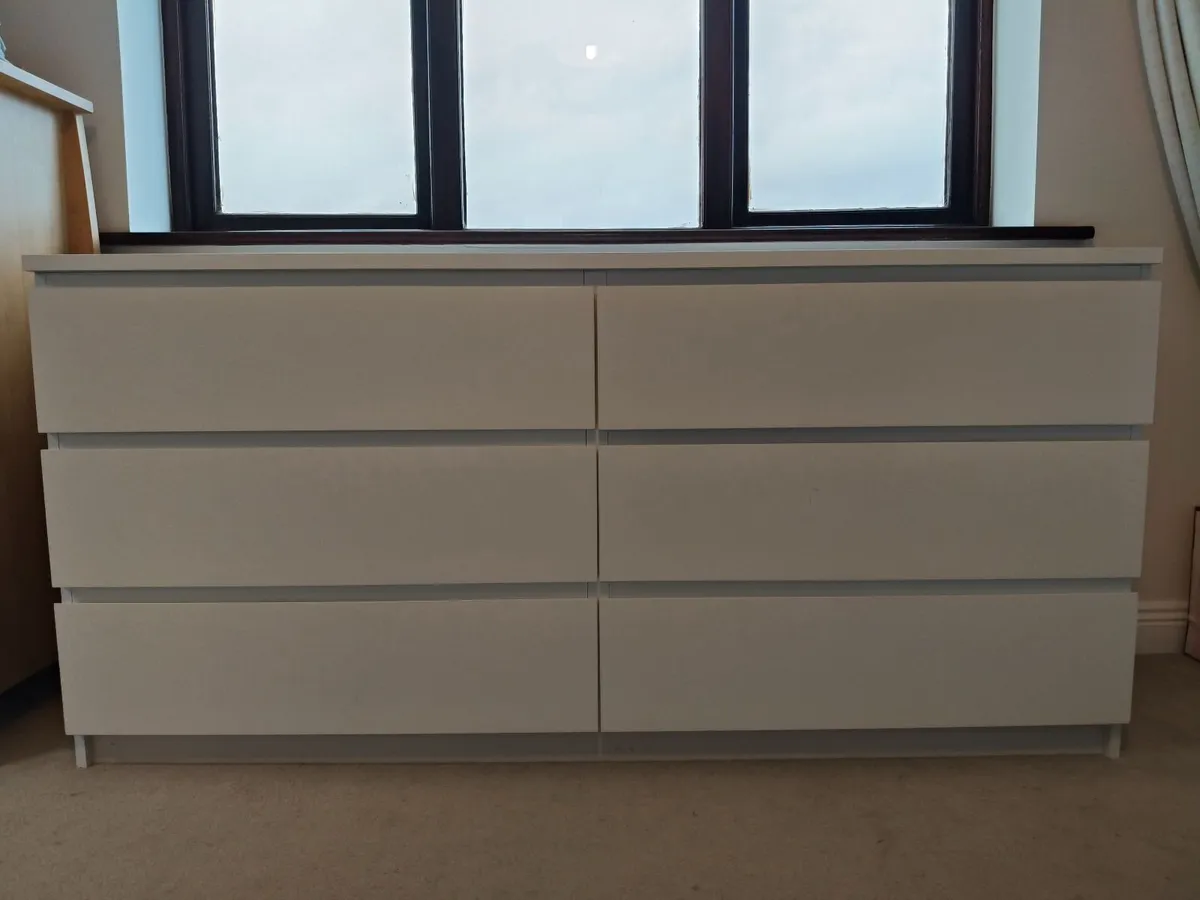 Chest of Drawers
