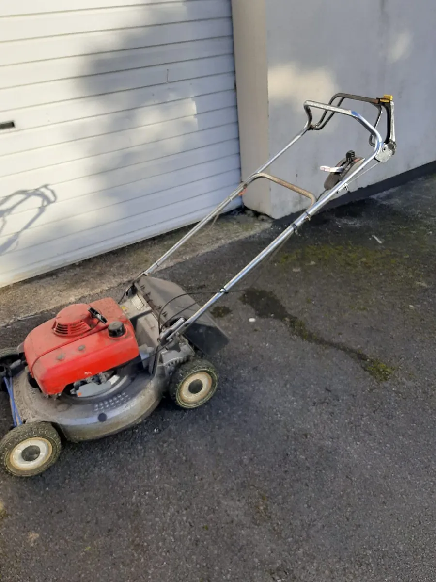 Honda lawnmower - Image 1