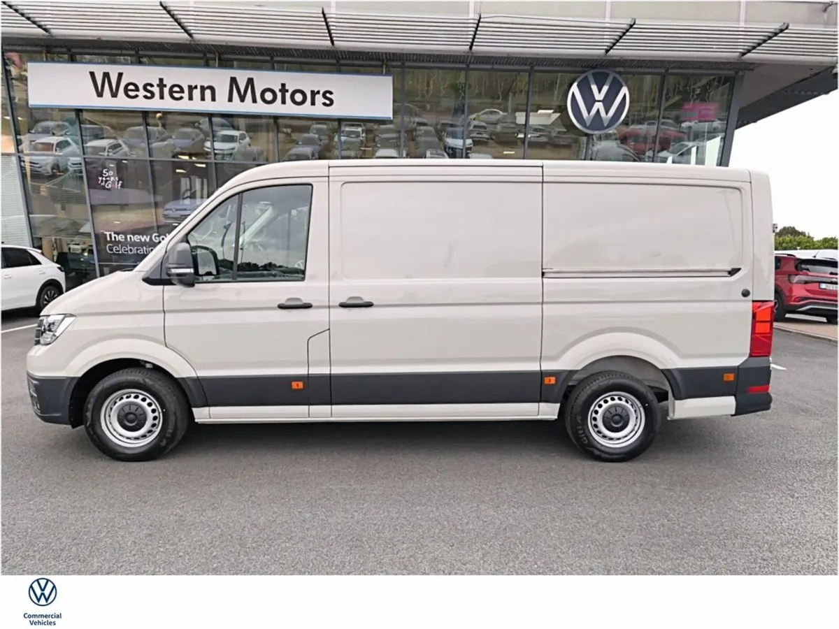 Volkswagen Crafter CRAFTER H 30 MWB 140BHP  M6F 5D - Image 4