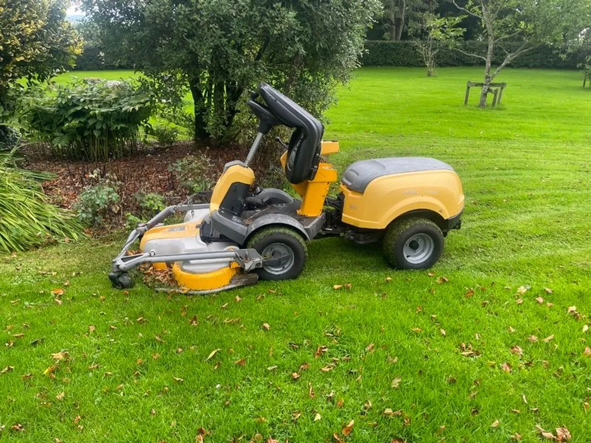 Ride on Mower - Image 4