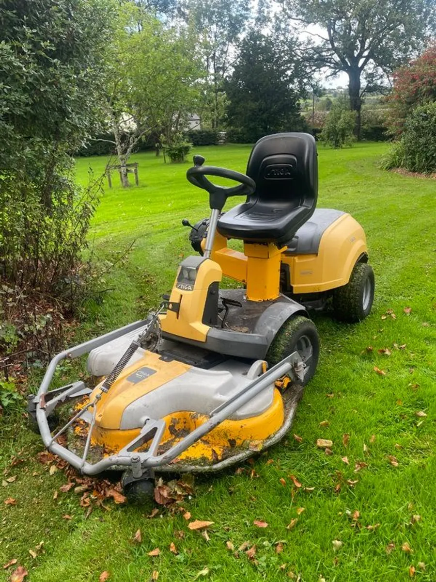 Ride on Mower - Image 1