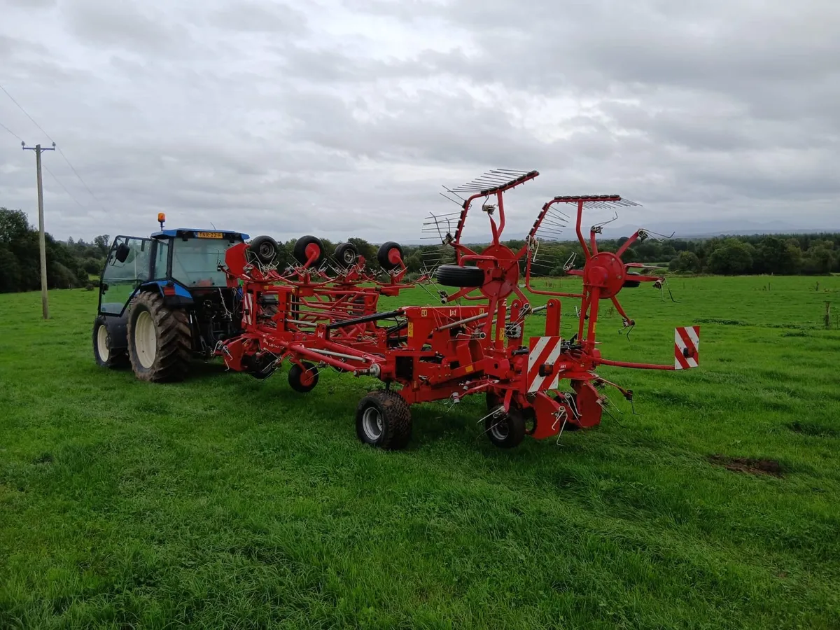 Lely Lotus 1325 tedder. 12 rotor - Image 3