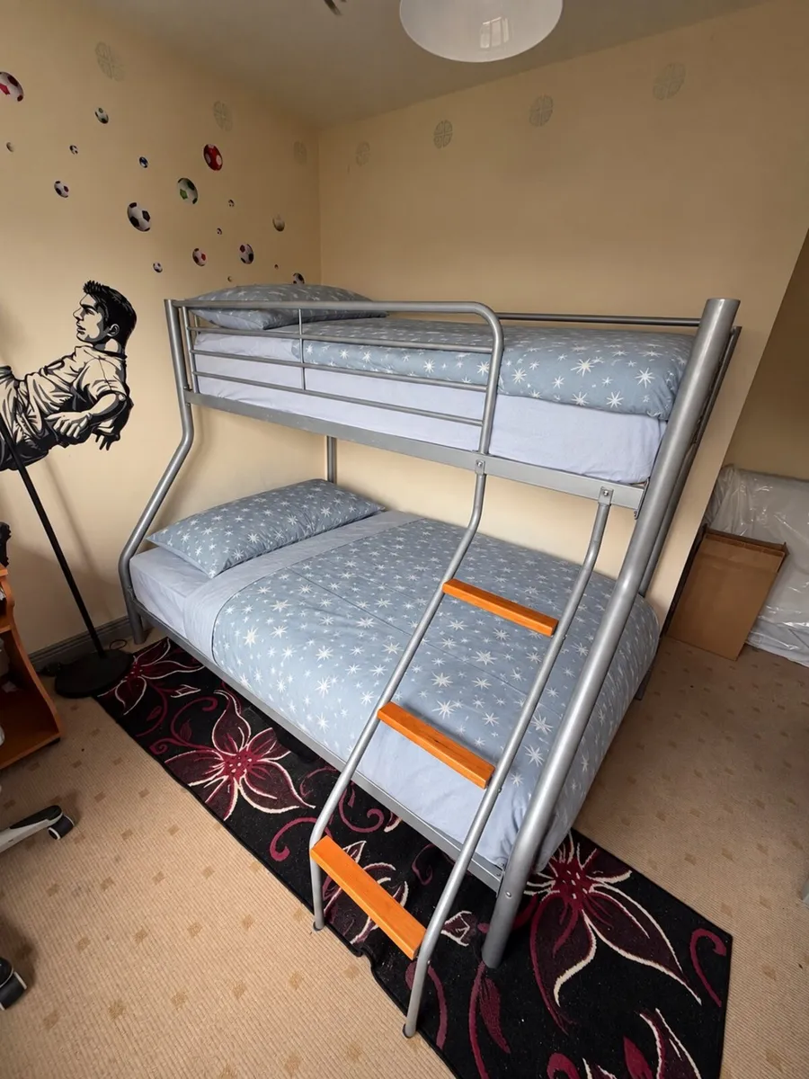 Bunkbed - Image 1