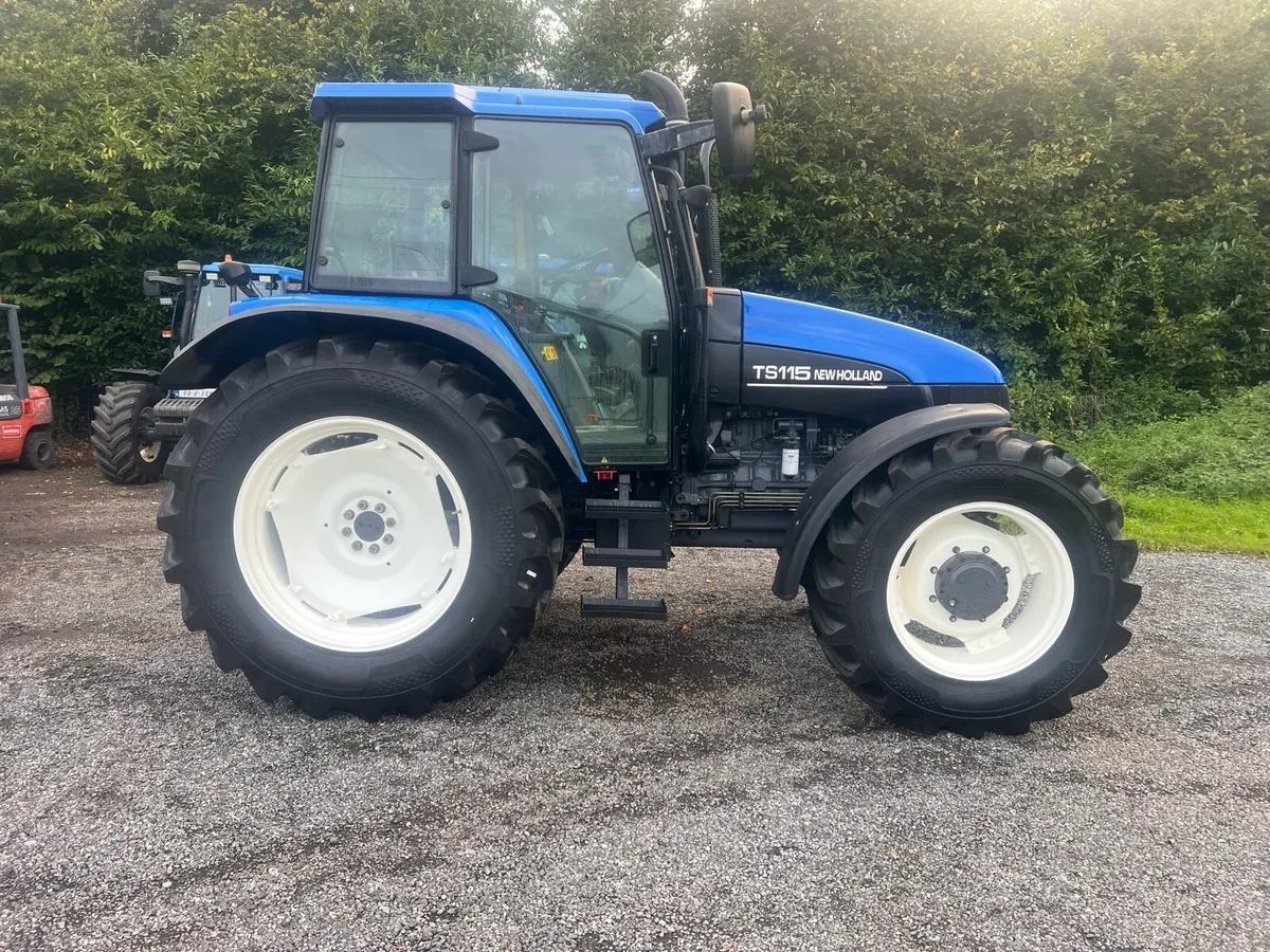 New Holland TS 115 *MINT* - Image 3