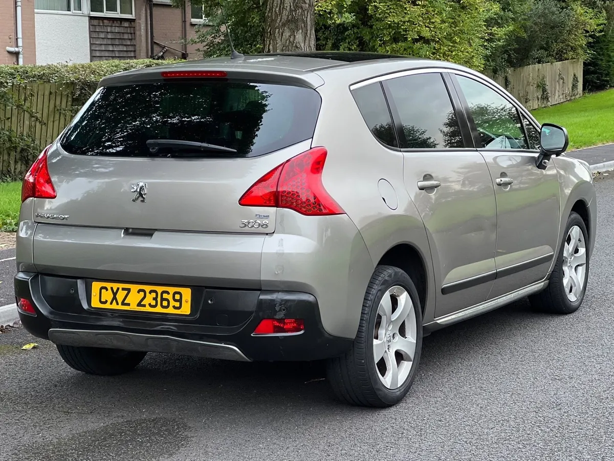 2011 Peugeot 3008 (Automatic) - Image 3