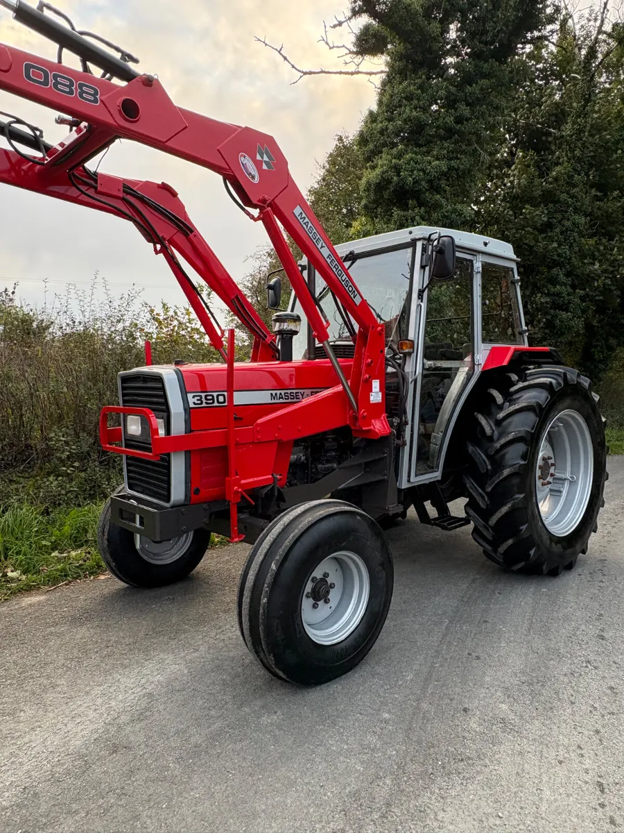 Massey Ferguson 390 with Front Loader - Image 4