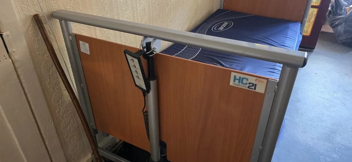 Bed - Image 2