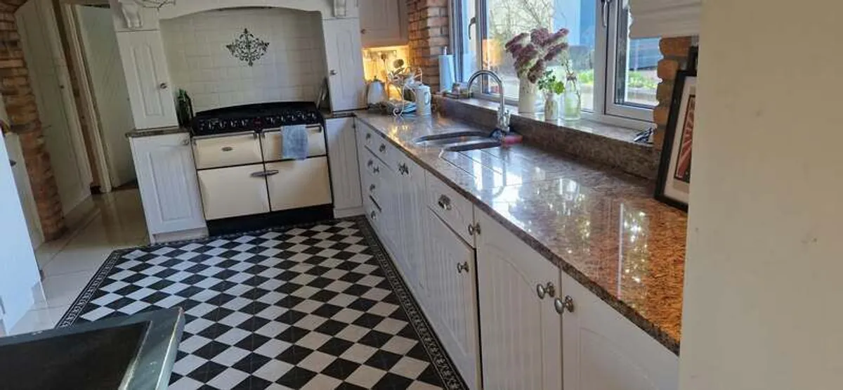 Ivory Kitchen Cabinet Granite Tops - Image 1