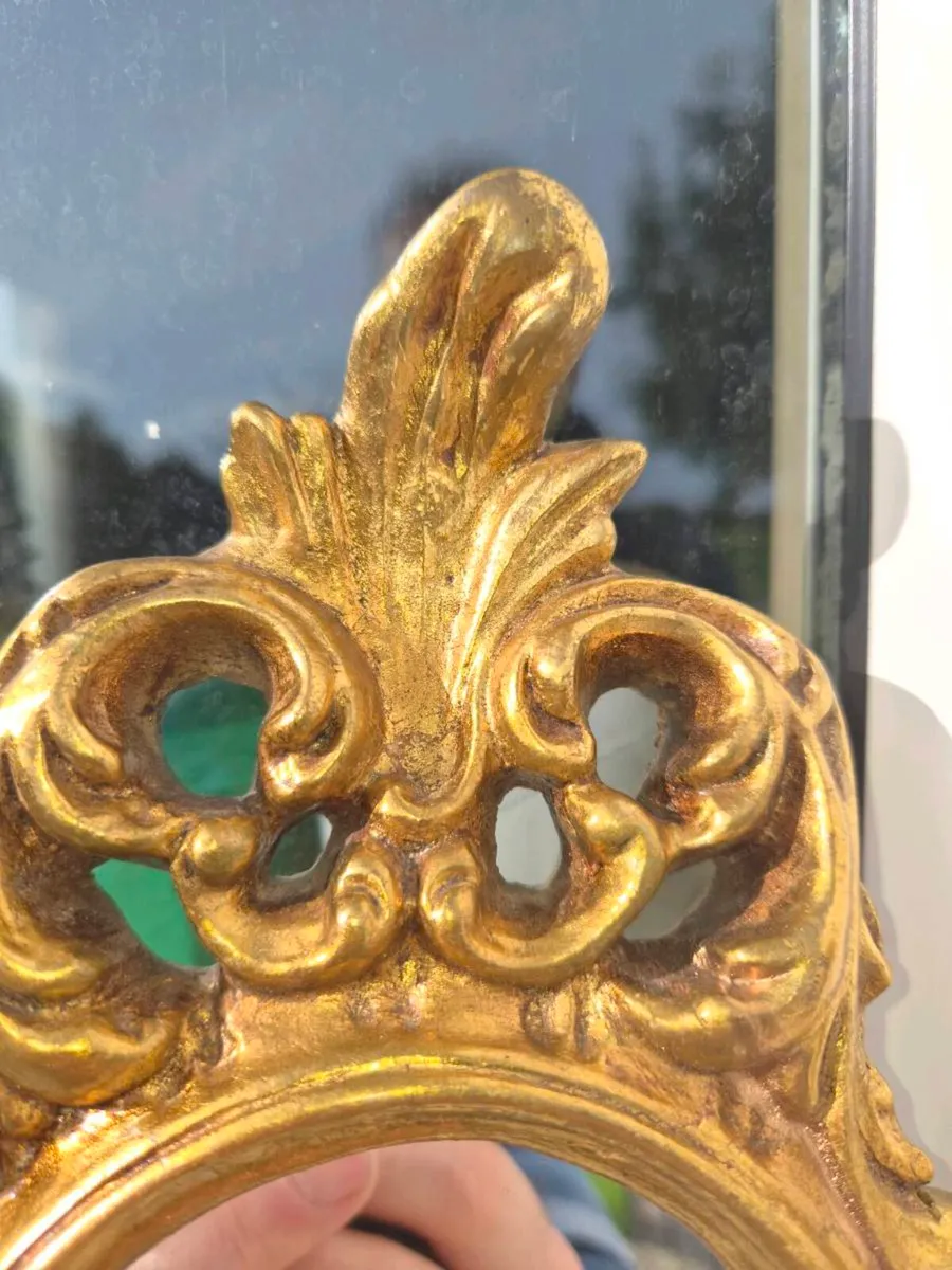 Small  gilt mirror - Image 3