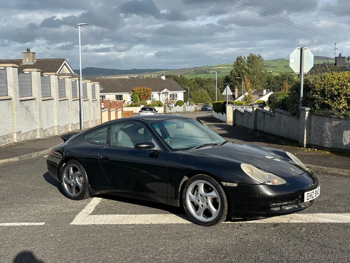 1998 Porsche 911 996.1 Carrera 4 Manual - Image 1