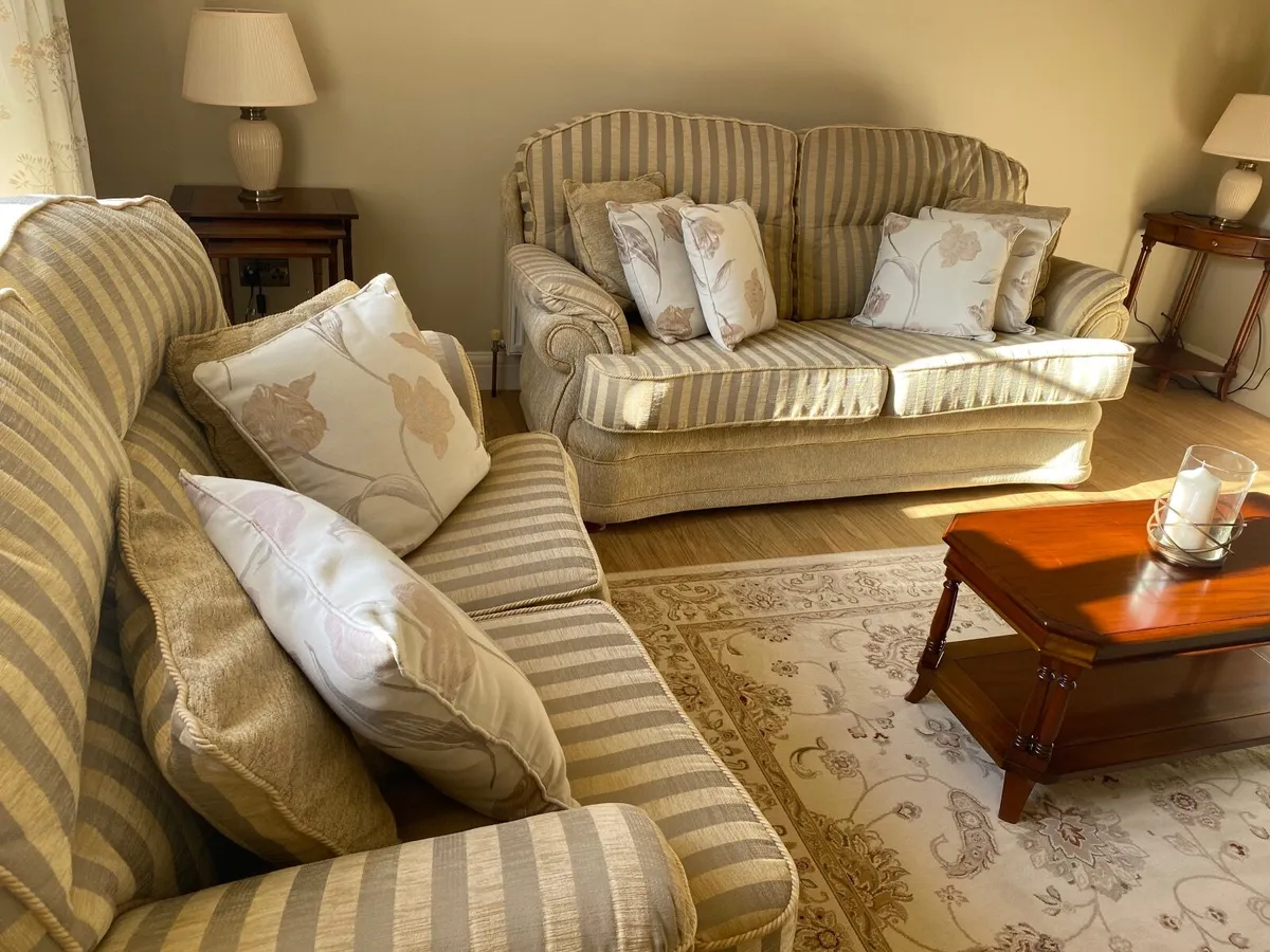 321 suite of furniture - Image 3