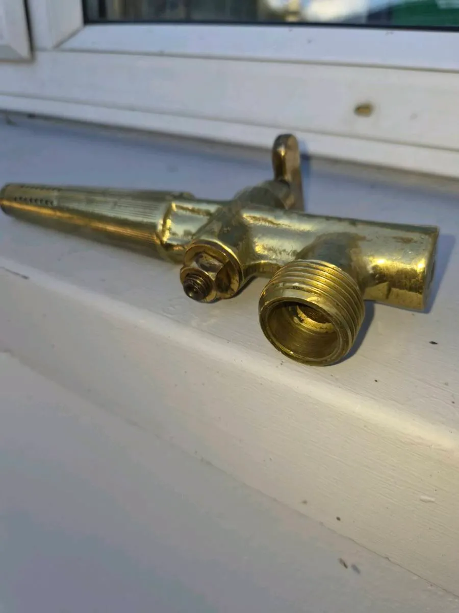 Old brass  beer tap - Image 4