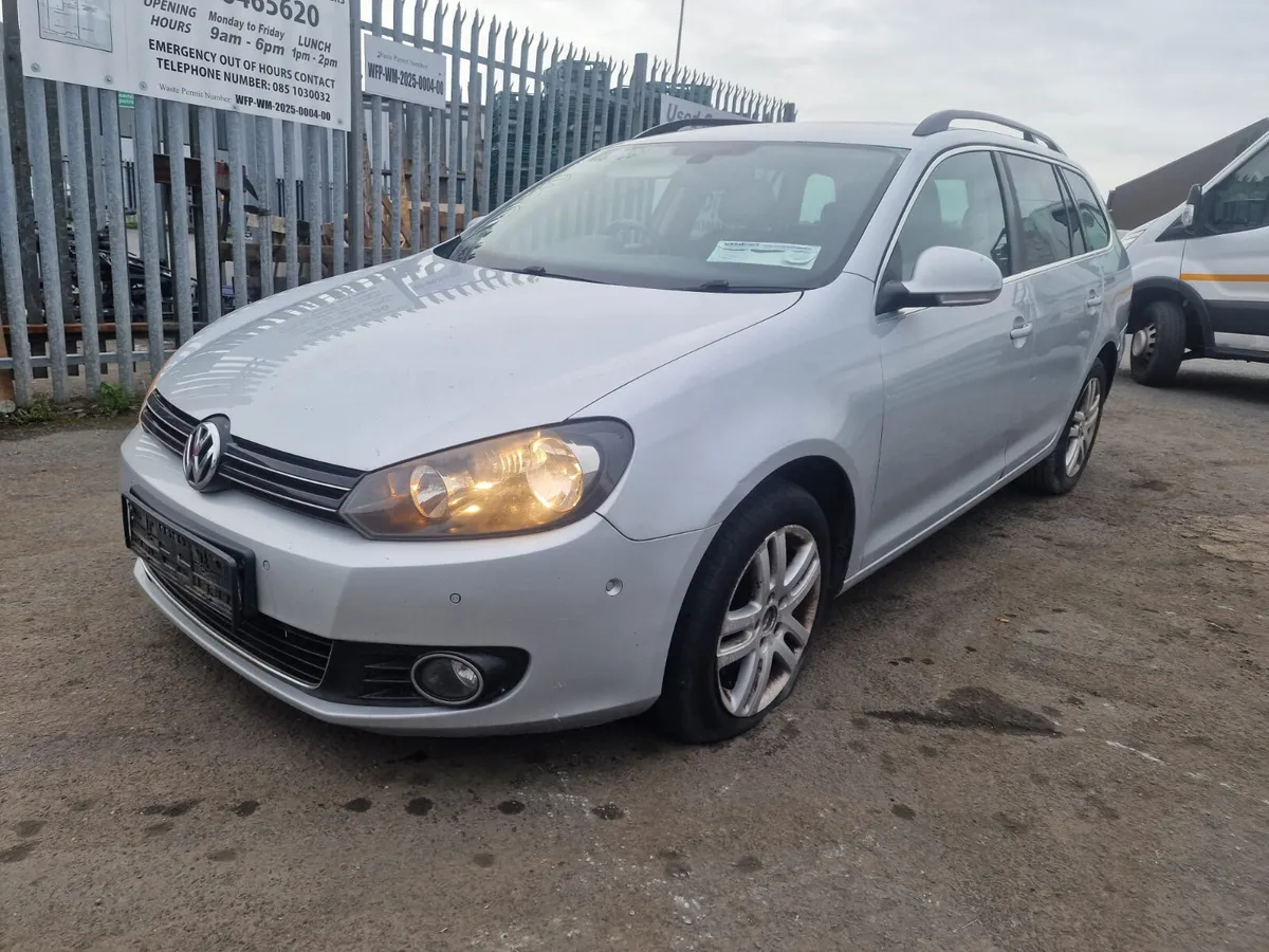 12 VW GOLF  1.6 TDI ESTATE (CAYC) FOR BREAKING - Image 1