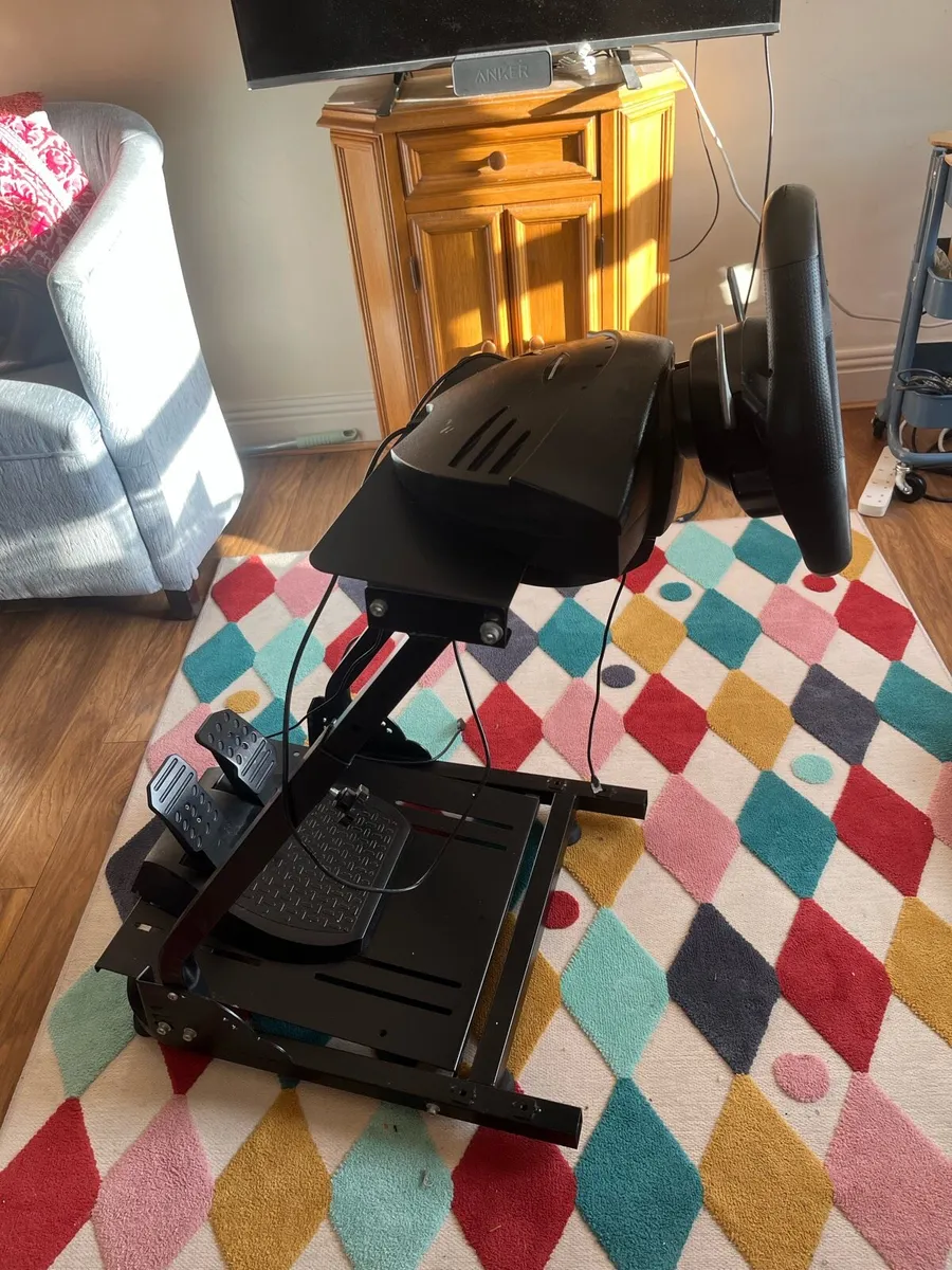 Driving Wheel and Stand -Thrustmaster Ferrari T80 - Image 2