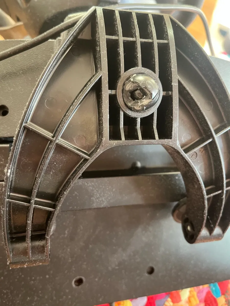 Driving Wheel and Stand -Thrustmaster Ferrari T80 - Image 4
