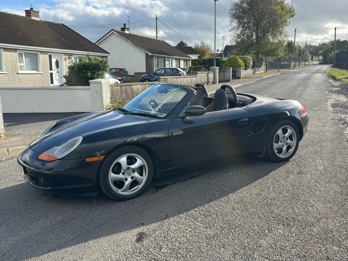1999 Porsche Boxster 2.5 Manual - Image 2