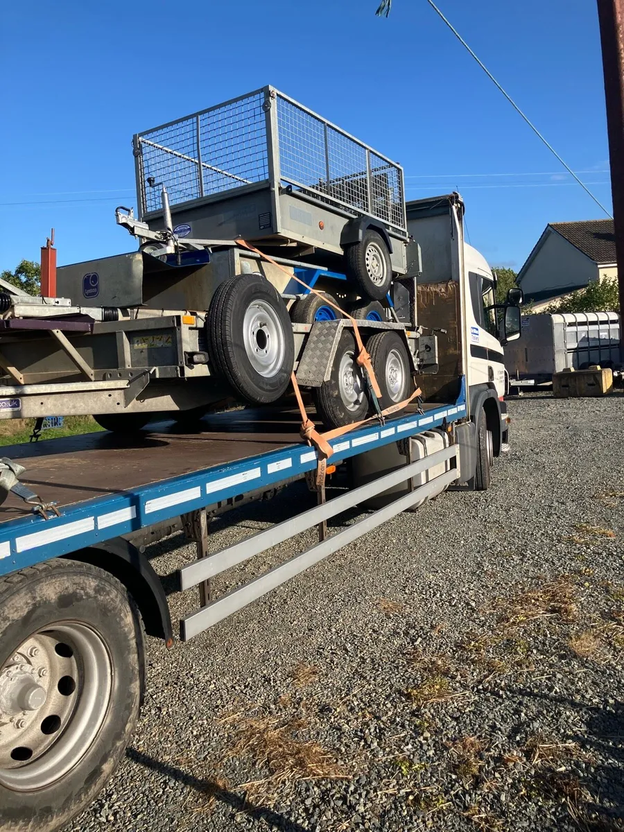 Trailers - Image 1