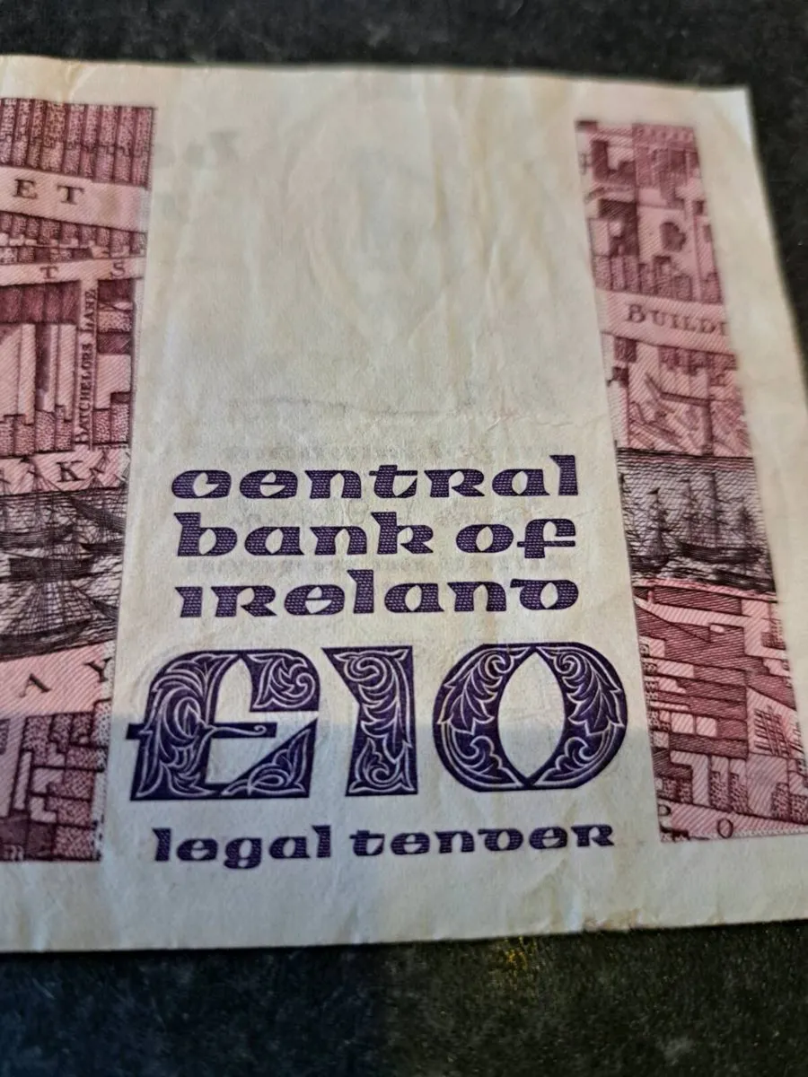Old ten pound noat - Image 4