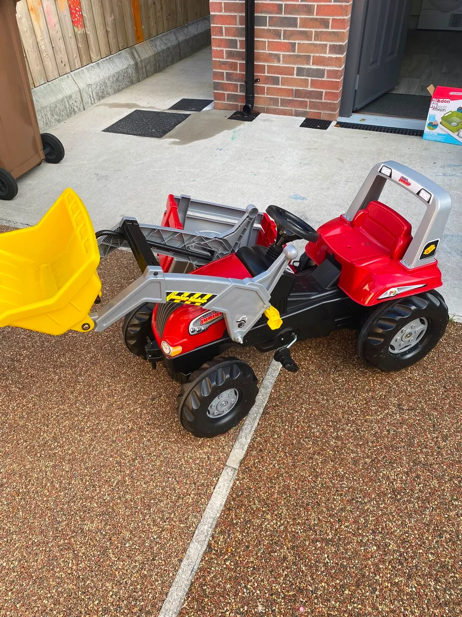 toy tractor