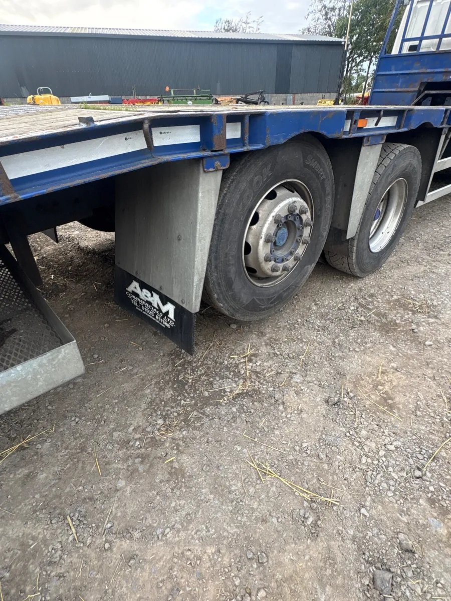 Scania  Beaver Tail Lorry - Image 4