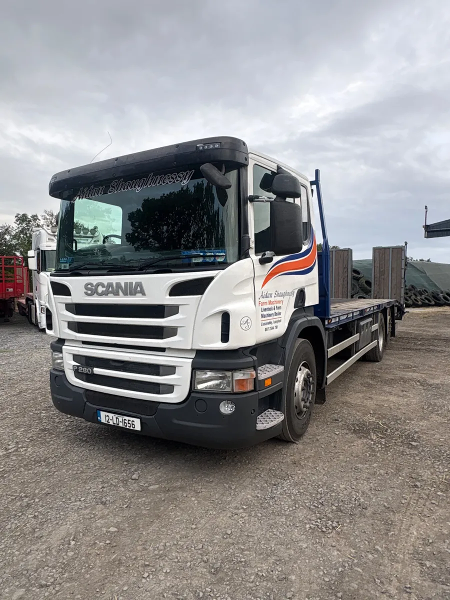 Scania  Beaver Tail Lorry - Image 1