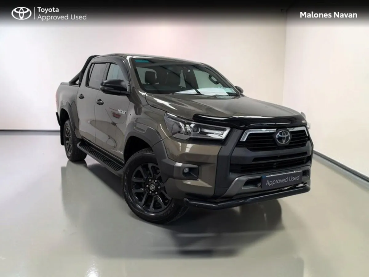 Toyota Hilux HILUX 2.8 INVINCIBLE AUTO No Vat Doc - Image 1