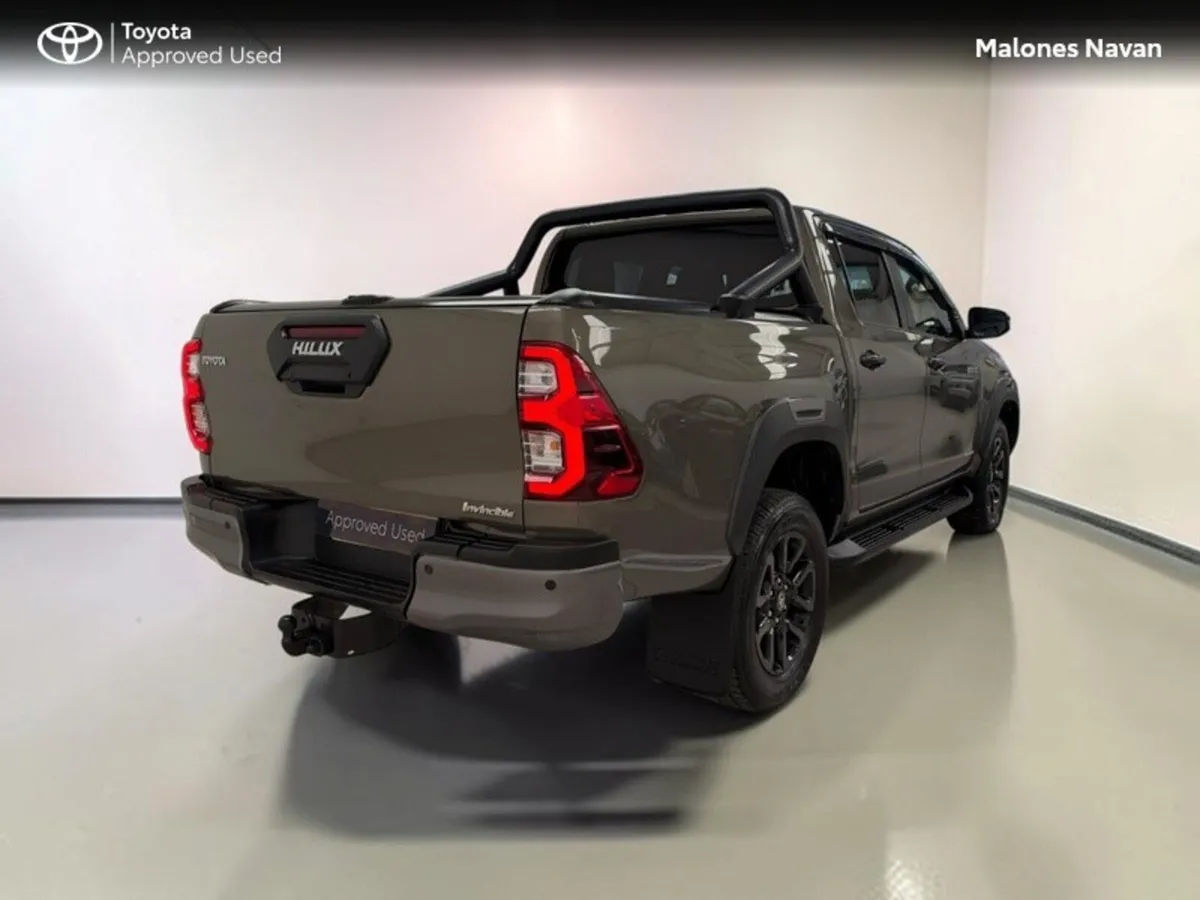 Toyota Hilux HILUX 2.8 INVINCIBLE AUTO No Vat Doc - Image 2