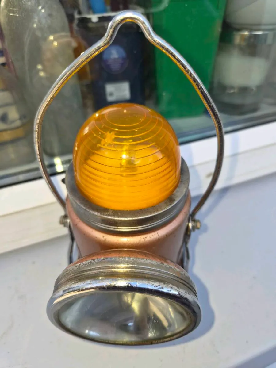 Old battery  light - Image 4