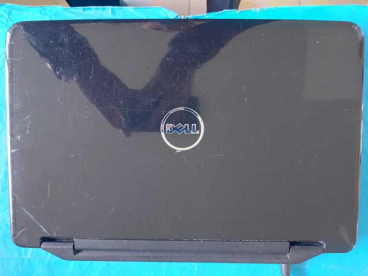 DELL INSPIRON N5050 Laptop, 4GB Ram, 300GB HDD, Wi - Image 3