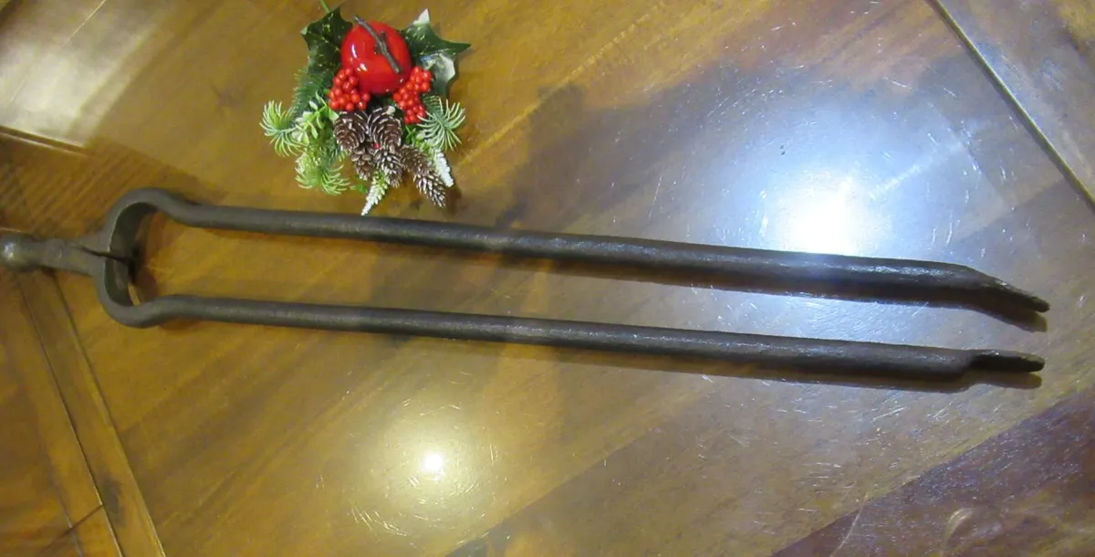 antique tongs fire iron cottage pub cave vintage - Image 4