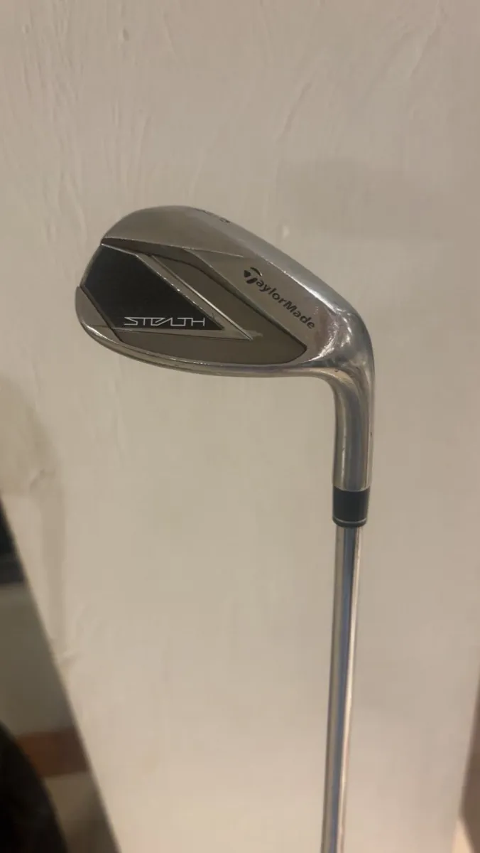 Taylormade stealth 4-P + S wedge - Image 1