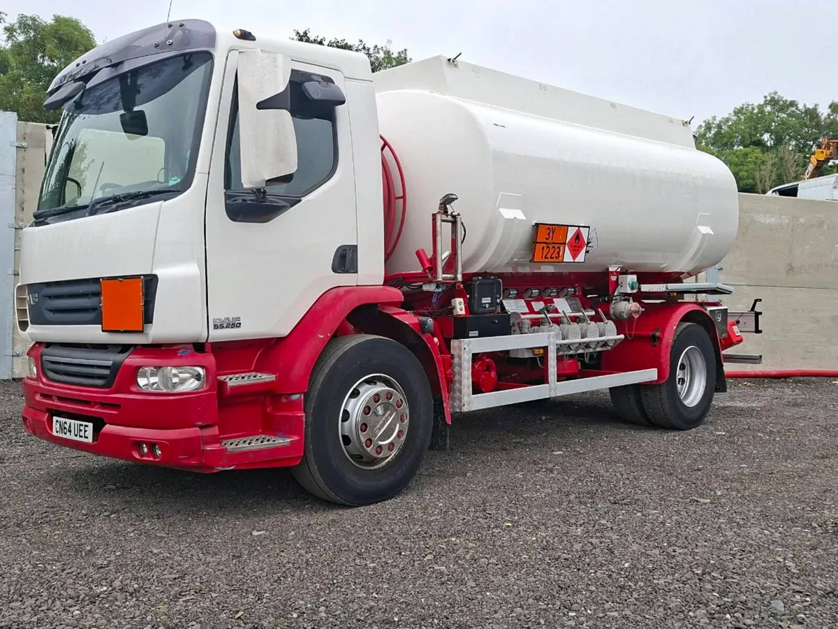 Daf LF fuel tanker (Oil lorry) - Image 1
