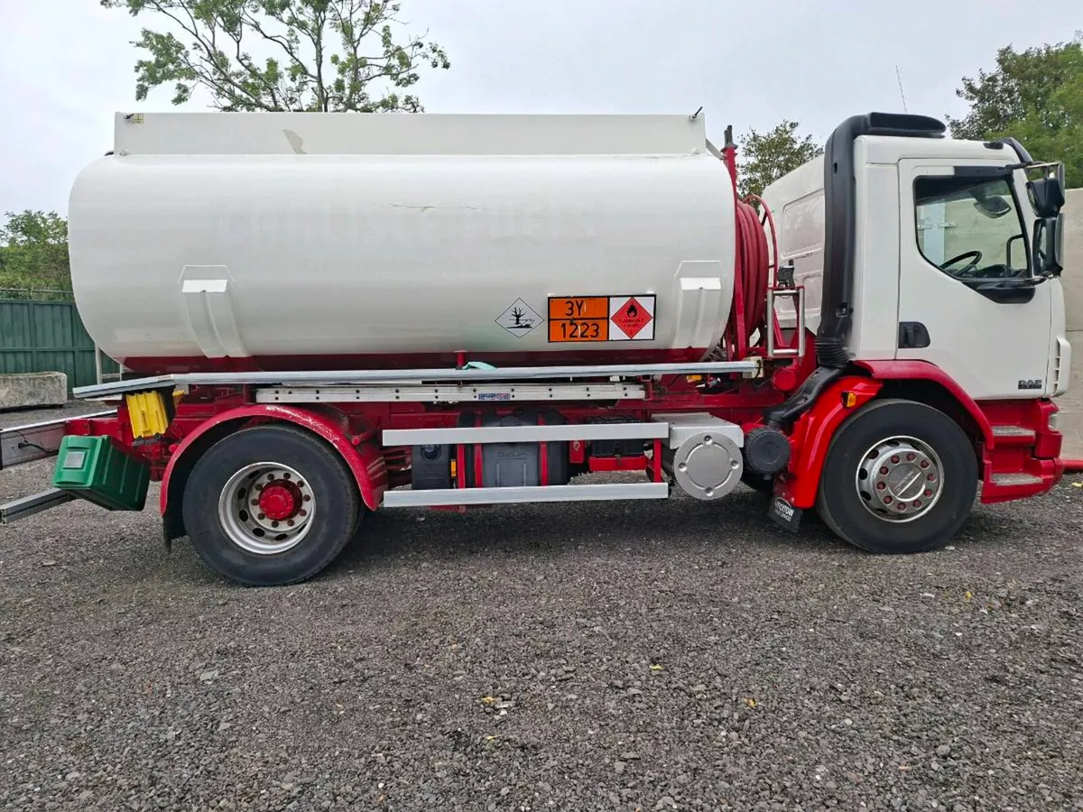 Daf LF fuel tanker (Oil lorry) - Image 3