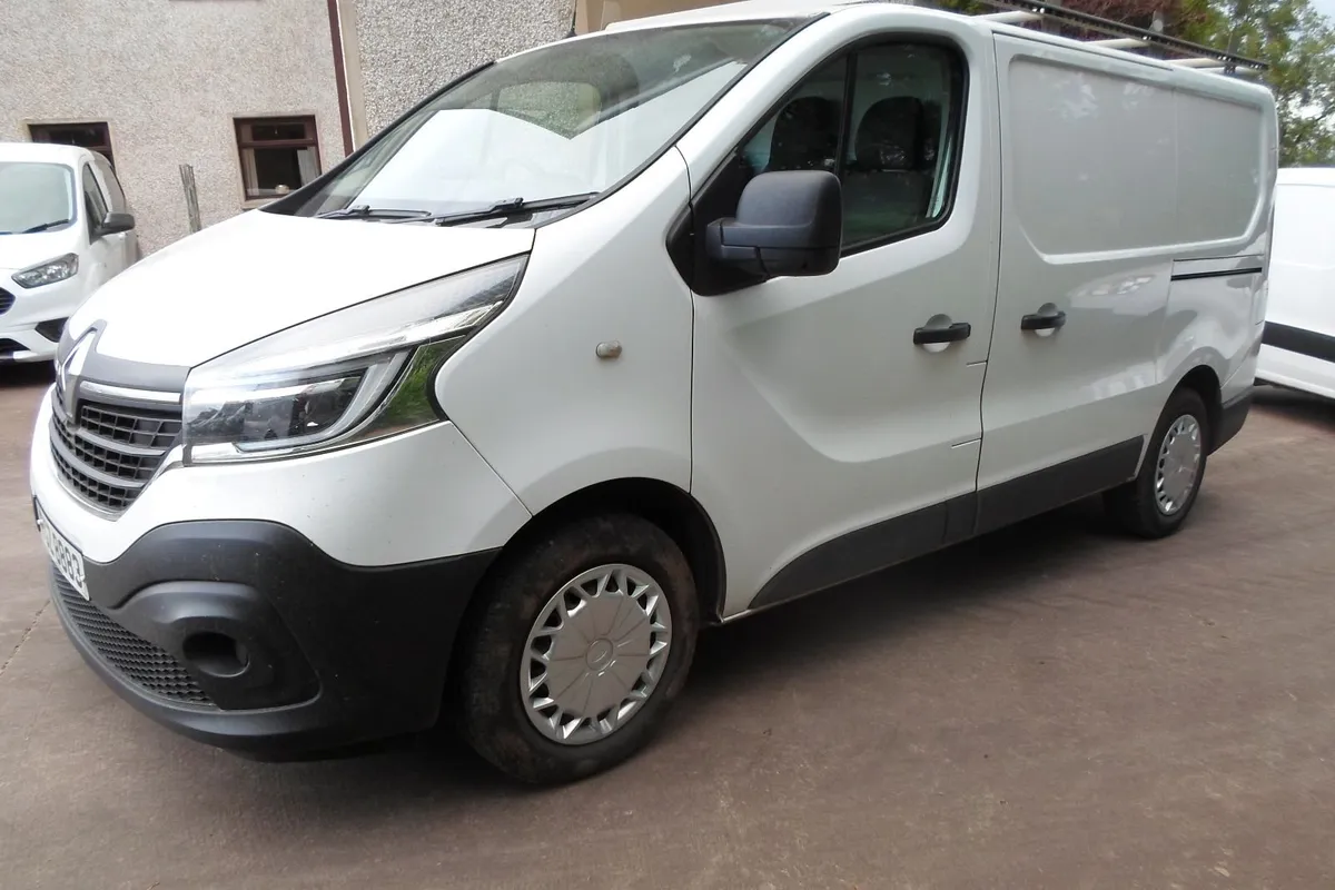 Renault Trafic 2020 - Image 2