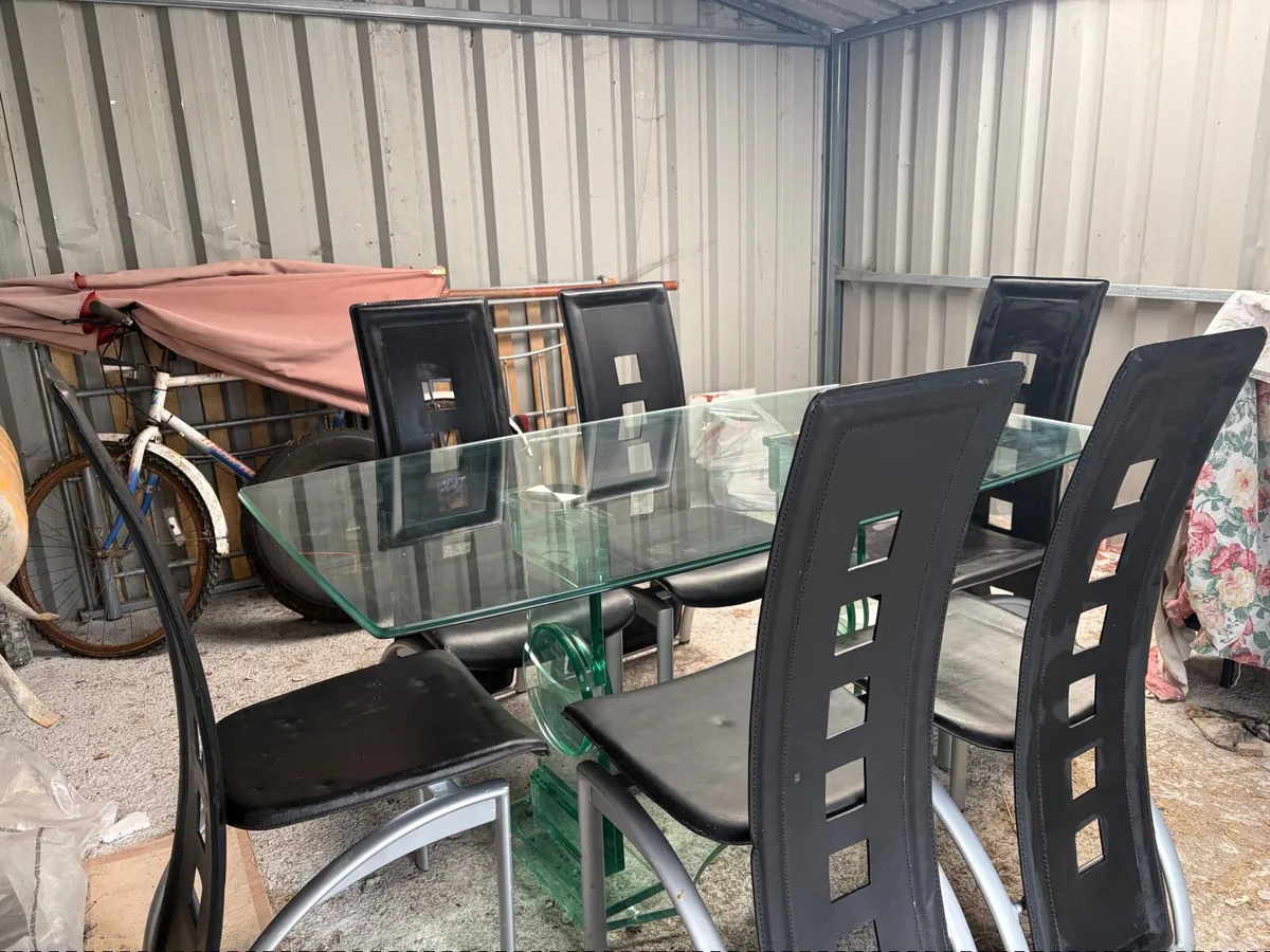 Glass table and 6 chairs - Image 2
