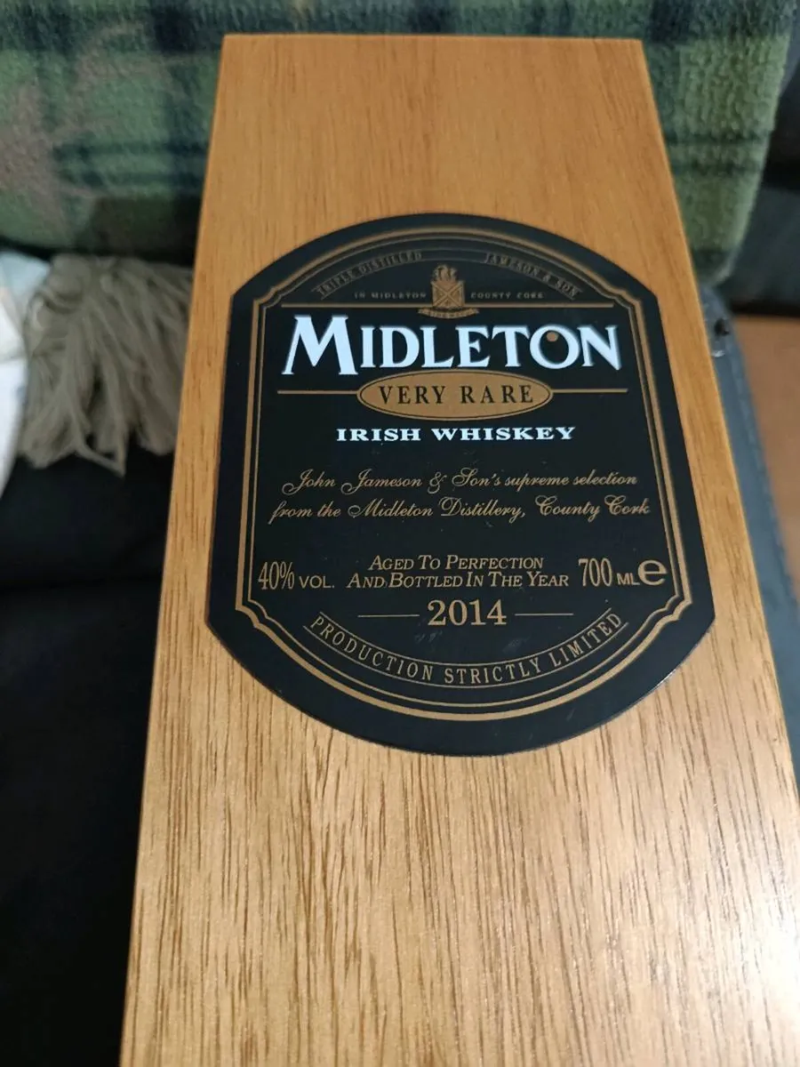 Empty Midleton Very Rare 2014 Wooden Box + Origina - Image 1
