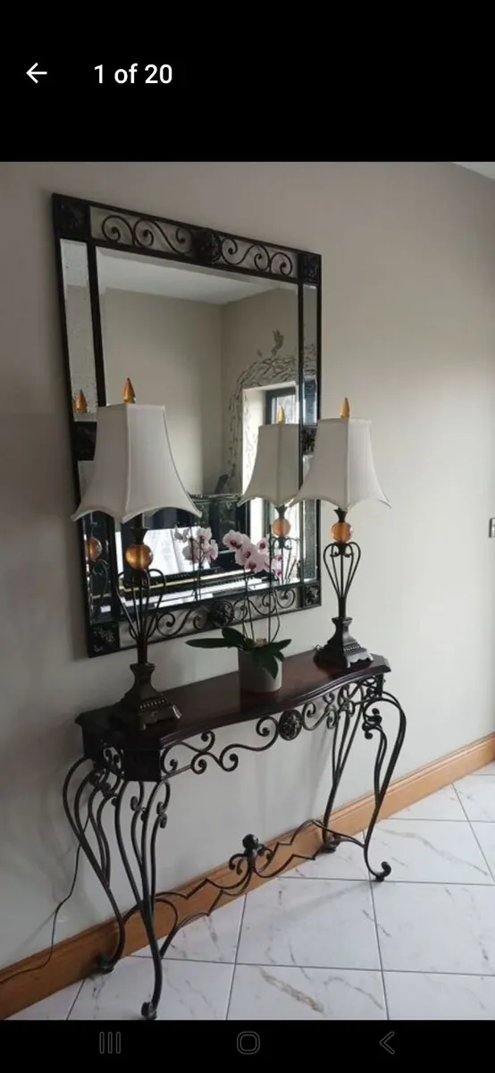 Mindy browne hall table & matching mirror - Image 1