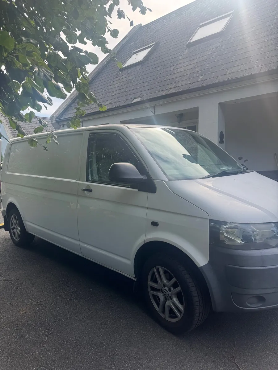 Volkswagen Transporter - Image 1